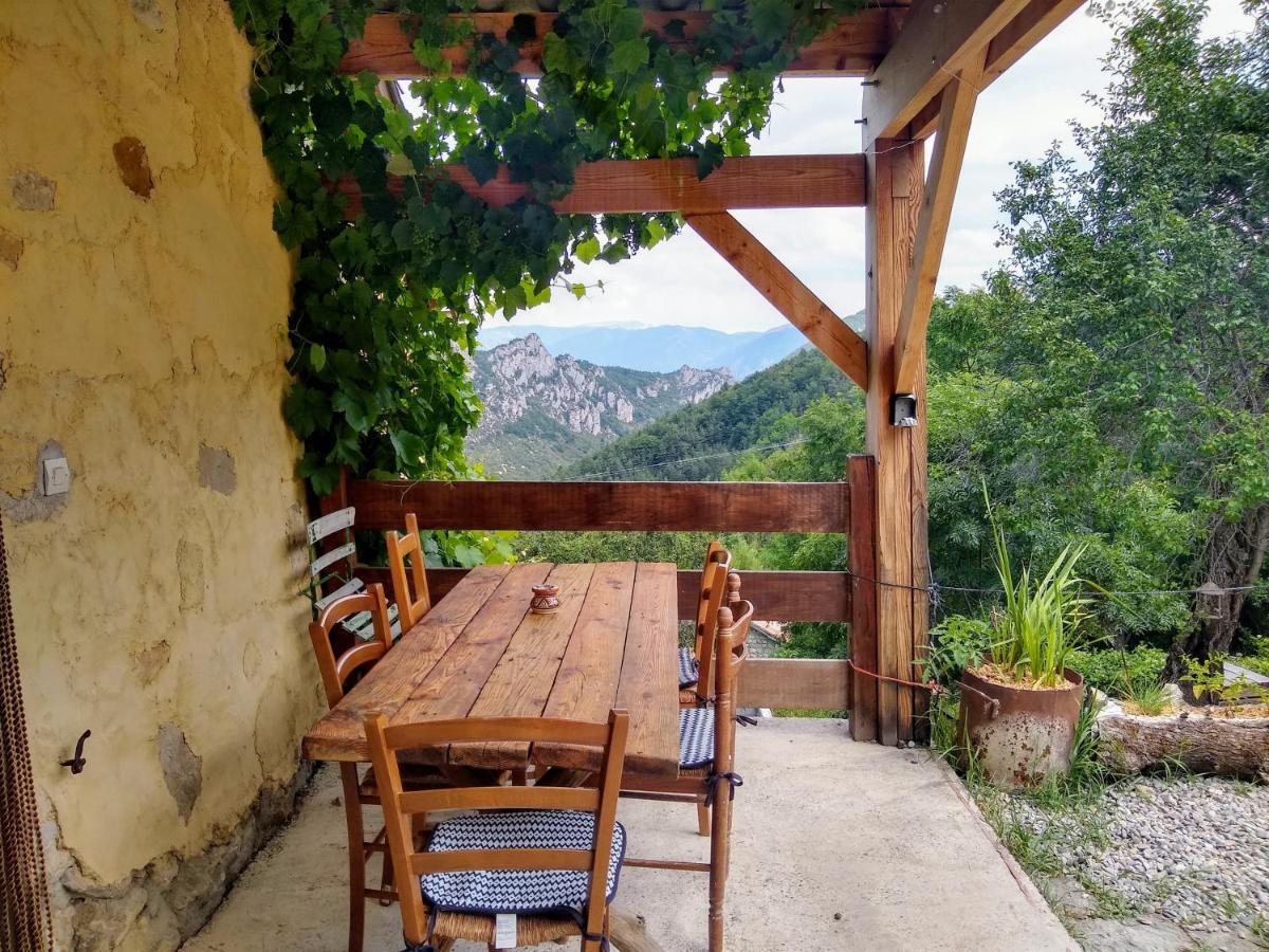 Villa Maison avec vue splendide, au calme à Sigottier Extérieur photo